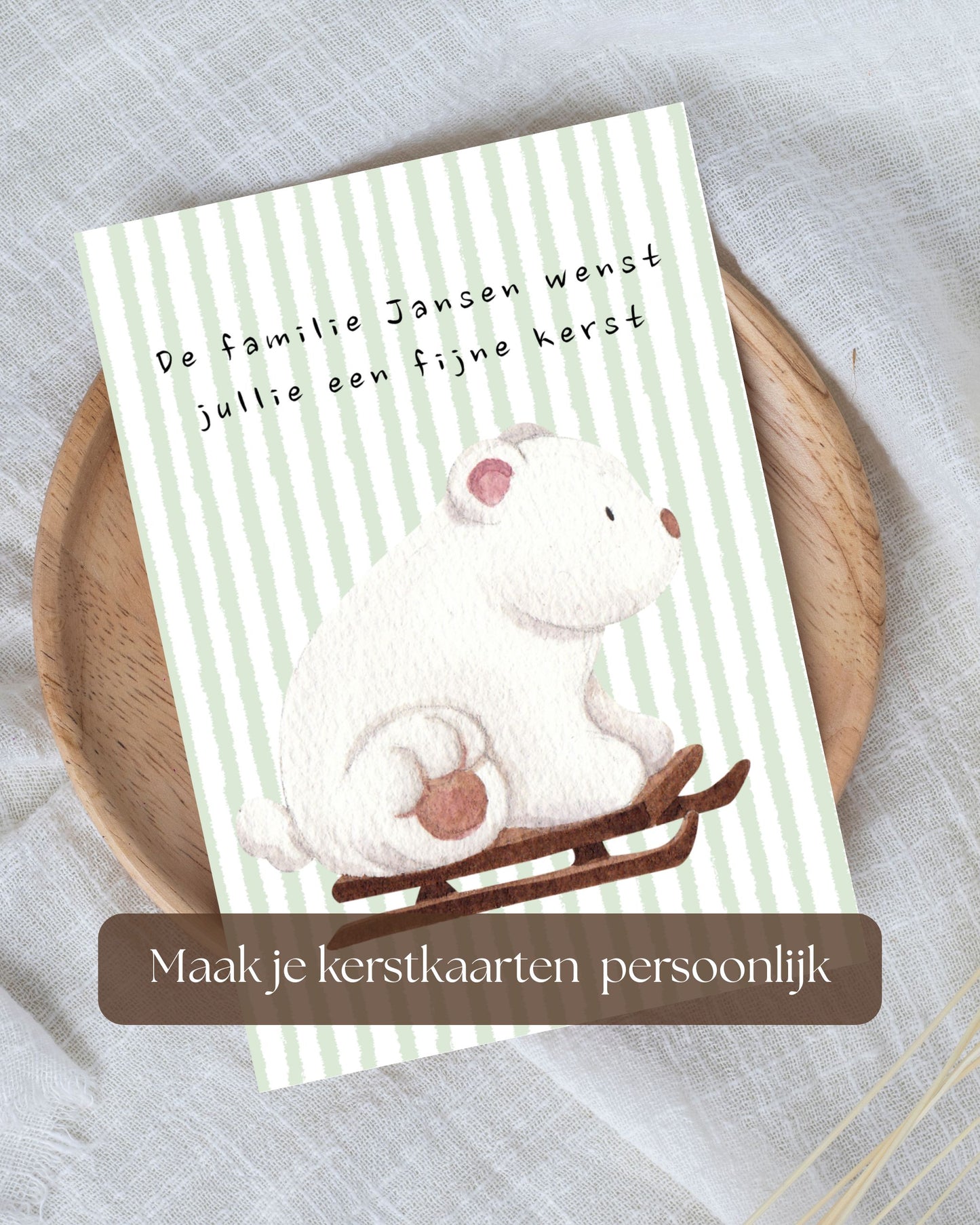 Zalige Kerst ijsbeer op slee